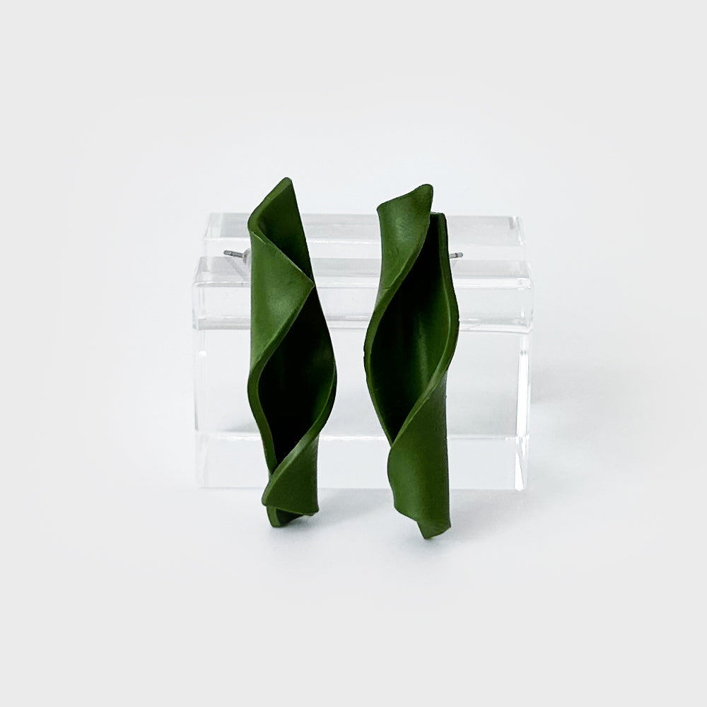 Twist Stud | Earrings